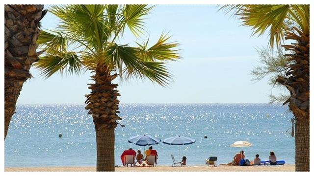 Appartement Climatise A 800M De La Plage Fréjus Exteriér fotografie